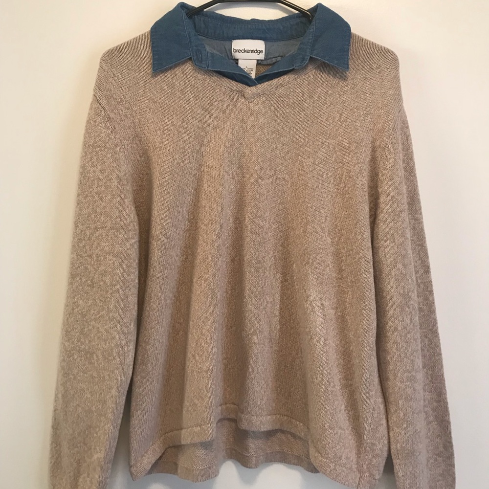 Sweater with denim collar!